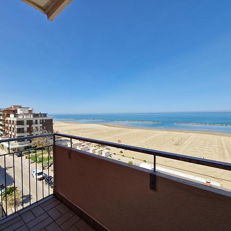 Hotel Salsedine " 5 Mt From The Beach ! " Rimini Exteriér fotografie
