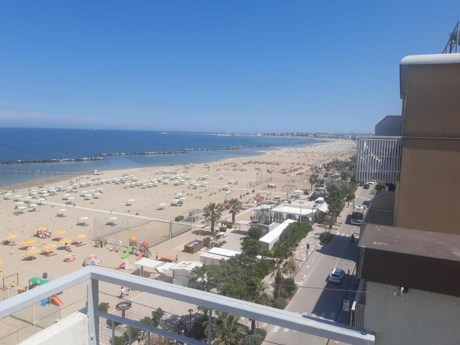 Hotel Salsedine " 5 Mt From The Beach ! " Rimini Exteriér fotografie