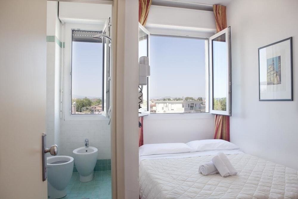 Hotel Salsedine " 5 Mt From The Beach ! " Rimini Exteriér fotografie